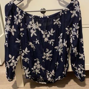 Off the shoulder flower print navy shirt